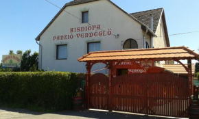 Kisdiófa Panzió és Vendéglő